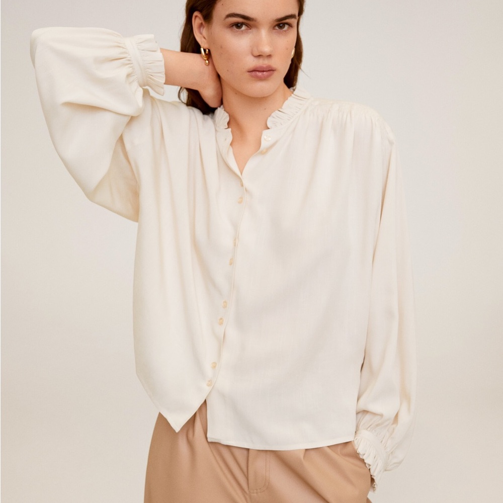 Mango | New with tags Women's Cream Button-Front Ruffle Collar Blouse